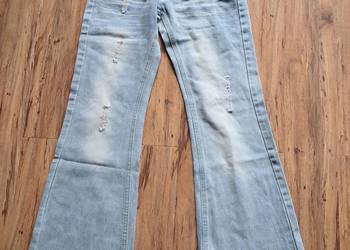 nowe spodnie w rozmiarze S, szerokość w pasie 31 cm, długość 97 cm