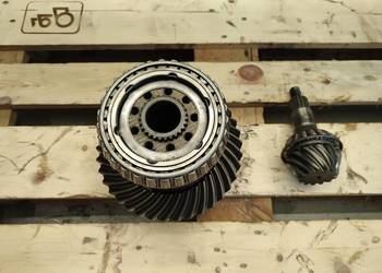 Mechanizm różnicowy Dana Kubota H7151 (13x38)(740.04.702.02)