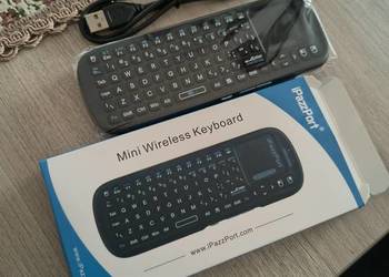 Bezprzewodowa mini klawiatura z touchpadem