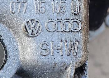 Pompa oleju plus łańcuch Audi 4.2 BFM 077115105J
