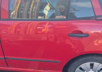Drzwi lewy tył skoda Fabia kombi, lakier 8151