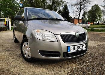 SKODA FABIA 2009R / SUPER STAN