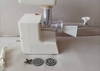 Zabytkowa maszynka do mielenia mięsa Zelmer z wyciskarką do soków z PRL-u