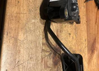 Potencjometr gazu renault 8200153268