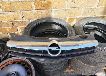 Grill atrapa przednia przód Opel Astra H GTC, Wysyłka darmowa!