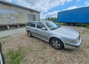 Octavia kombi 1.6 101km benzyna/ LPG hak