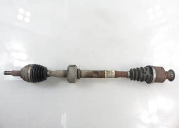 PÓŁOŚ PRAWA PRZEDNIA DACIA SANDERO I 1.6 8200499306E