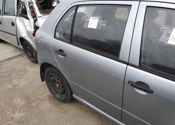 DRZWI PRAWE TYŁ SKODA FABIA I LF7U