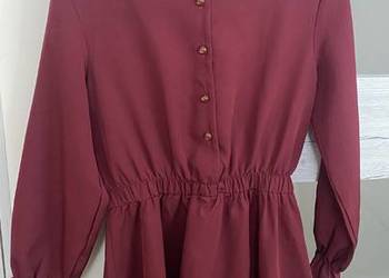 Sprzedam czerwoną sukienkę