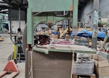 Piła taśmowa Benzega pionowa