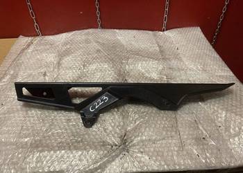 Suzuki GSX-R 600 / 750 K6 K7 osłona łańcucha C223