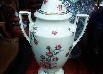 Amfora. Royal KM Porzellan, Bavaria, Germany.