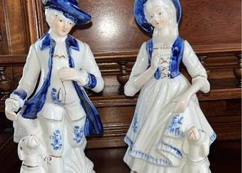 Figurka pary- Damy z pieskiem i Dworzanina z pieskiem.  Lustrzane figurki-