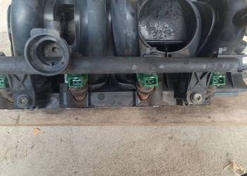 Listwa wtryskowa RENAULT MEGANE CLIO THALIA 1.4 8v 75 KM E7J  7700274294
