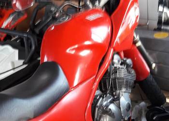 Motocykl Yamaha xj600