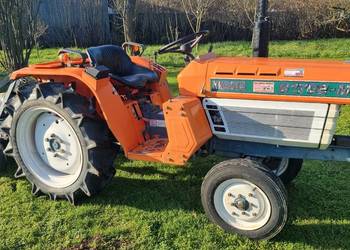 Ciągnik Kubota B1702-M