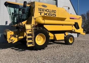 Kombajn zbożowy Newholland TX65