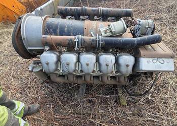 Tatra 815 V10 silnik