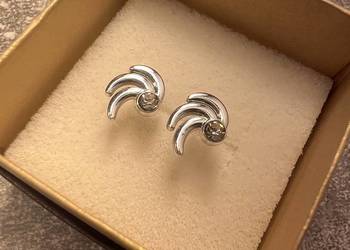 Kolczyk - srebrny z diamentem