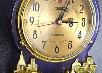 Zegar mechaniczny z funkcją budzika z końca lat 80 tych.-SHANGHAI CHIAN