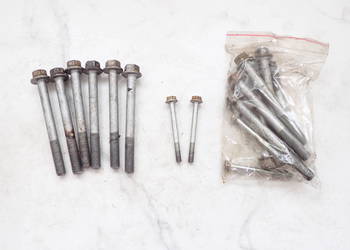 1 Komplet Śrub Głowicy Honda XL 1000 Varadero 98-01r