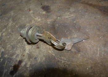 zarezerwowane zamek puszki bocznej Simson org DDR