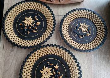 Sprzedam zestaw talerzy drewniane cepelia ,góralskie