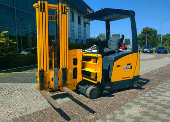Wózek widłowy do wąskich korytarzy komisjoner Jungheinrich EFX 413 1250 kg