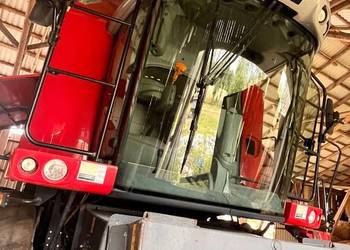 Kombajn zbożowy Massey Ferguson 7270