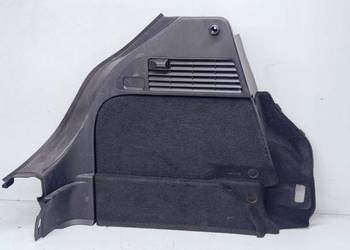 TAPICERKA BOCZEK BAGAŻNIKA LEWY AUDI A1 8X0867761
