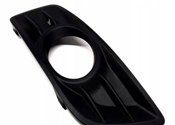 VOLVO V50 przednia lewa kratka halogenu w zderzak 30779100 VOLVO V50 przednia lewa kratka halogenu w zderzak 30779100