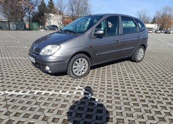Scenic polift 2002 rok 1.9 dci