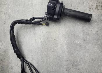 YAMAHA MT 09 MT09 MT-09 21-24 OEM PRZEŁĄCZNIKI PRZEŁĄCZNIK PRAWY ROLGAZ