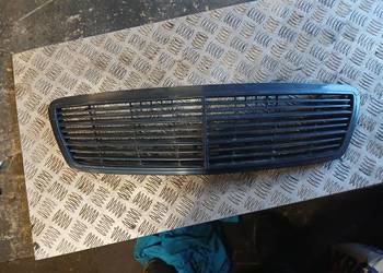Grill atrapa Mercedes w203  lak189