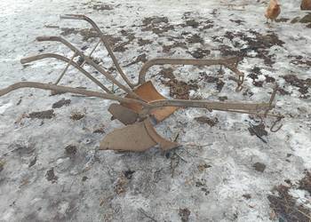 Pług konny jednoskibowy.