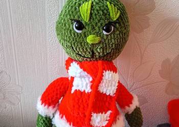 Maskotka na szydełku Grinch