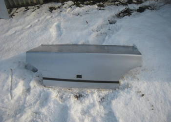 Klapa tylna tył Peugeot 306 sedan 4 drzwi srebrna 93-