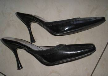 Eleganckie czarne buty na obcasie rozmiar 38