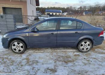 Opel Astra H - Sedan 1.6 Enjoy