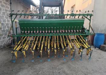 Siewnik zbożowy Amazone D4