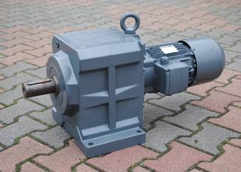Motoreduktor 1.5kw. 38obr.min.. Firmy BAUER