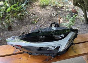 Lampa przednia Volvo xc60 PL
