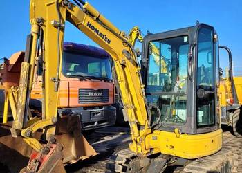 Komatsu PC26MR koparka gąsienicowa