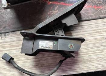 Potencjometr/ pedał gazu DOOSAN A401077-02