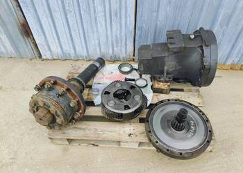 Claas Axion 840 C-Matic 13r 240KM Zwolnica prawa tył kompletna