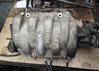 AUDI A8 D2 3,7 V6 kolektor ssący 077133223M