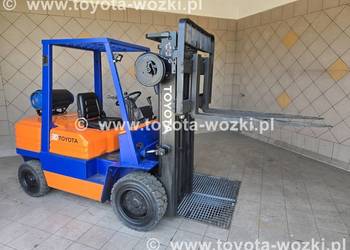 Wózek widłowy TOYOTA 5FG30 wolny skok, przesuw b. TOYOTA 5FGF30 Linde