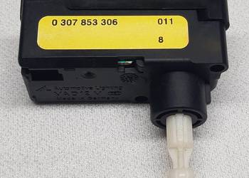 SILNICZEK REGULACJI LAMPY OPEL ZAFIRA B 0307853306