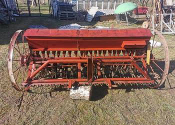 Siewnik zbożowy 21 lejków