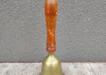 nr4 Stary dzwonek ręczny mosiądz średnica 8cm wysokość 23cm